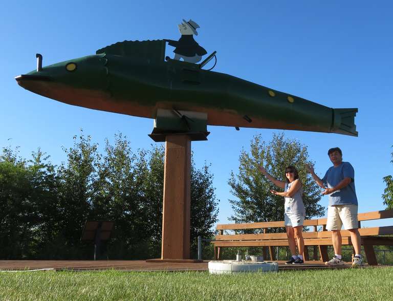 Flin Flon - Flinty Rides A Submarine