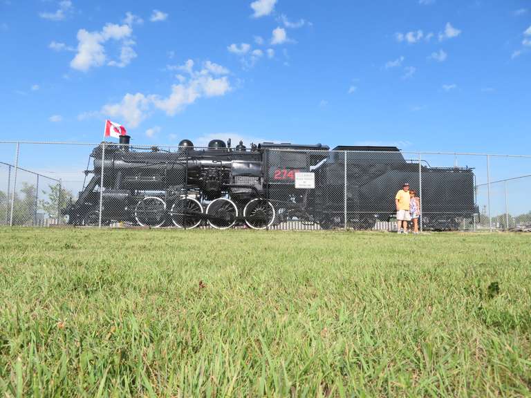 Winnipeg, Transcona - CN2747 Locomotive.