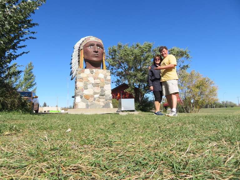 Giant Indian Head - Indianhead SK.