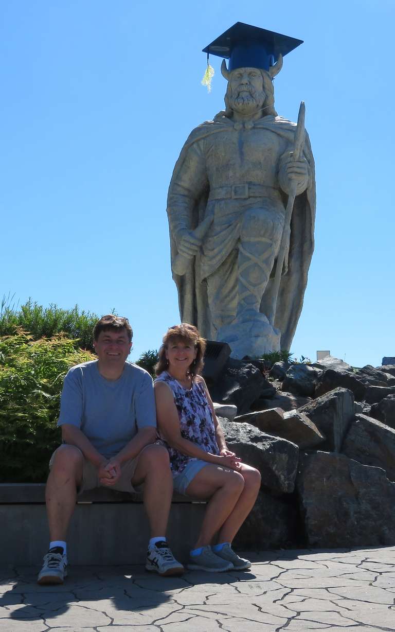 Gimli - Giant Viking Statue