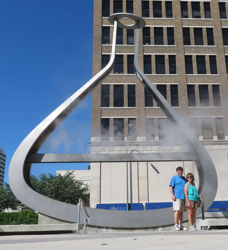 Winnipeg - Giant Flask on Donald Ave